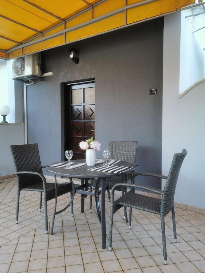 Apartments K&D Пула Екстериор снимка